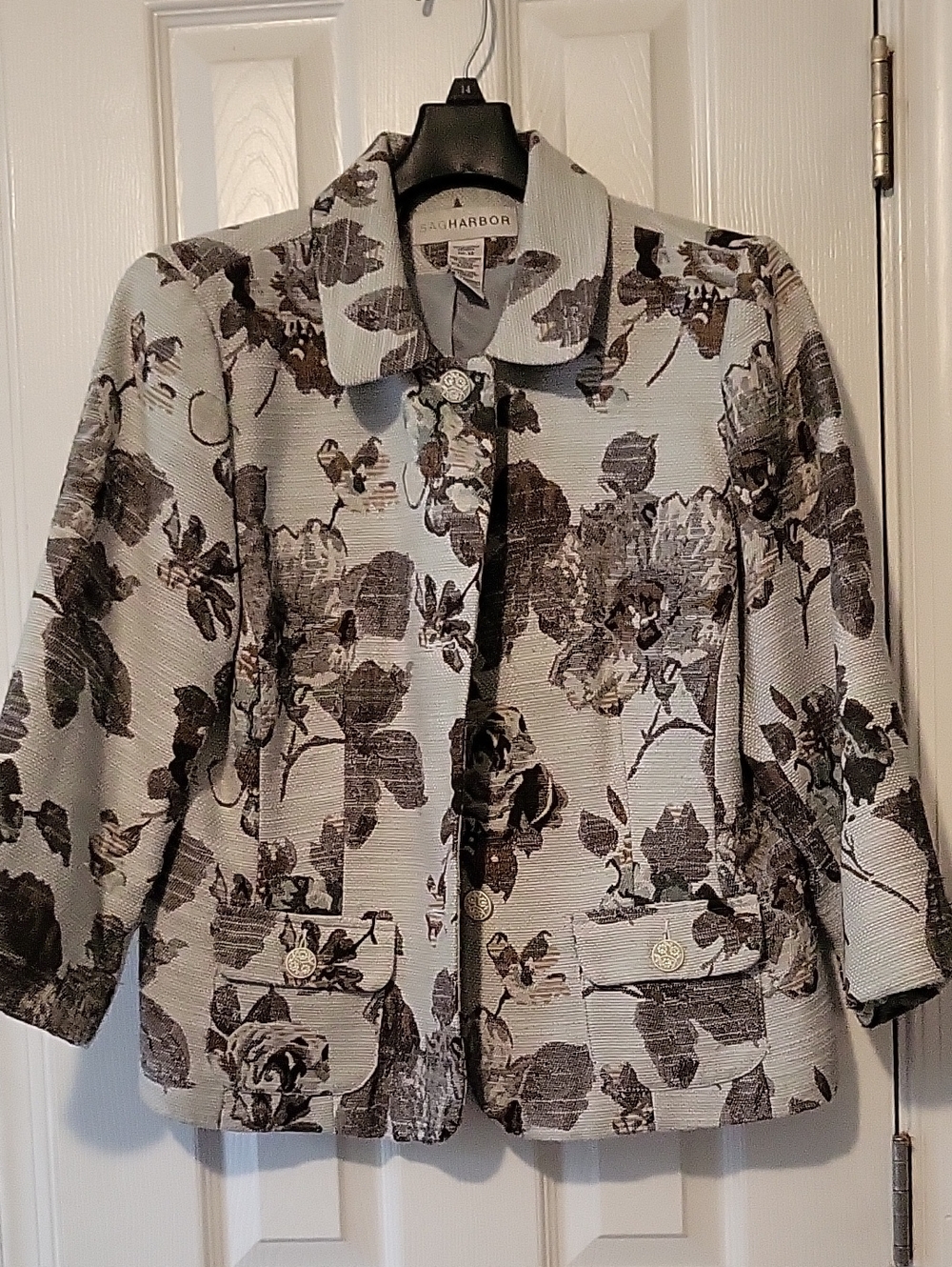 Sag Harbor Gray Floral Jacquard Blazer with Black Accents